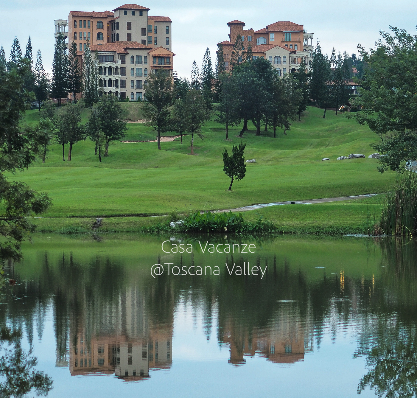 วิวและอาคารใน Toscana Valley
